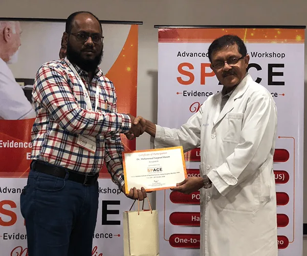 Receiving certificate from Amit Maydeo, Mumbai